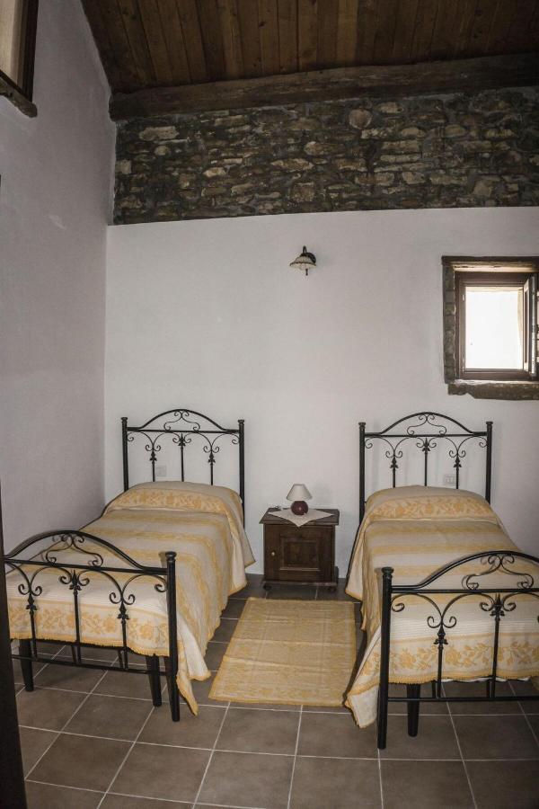 Albergo Diffuso Il Mandorlo Baressa Εξωτερικό φωτογραφία