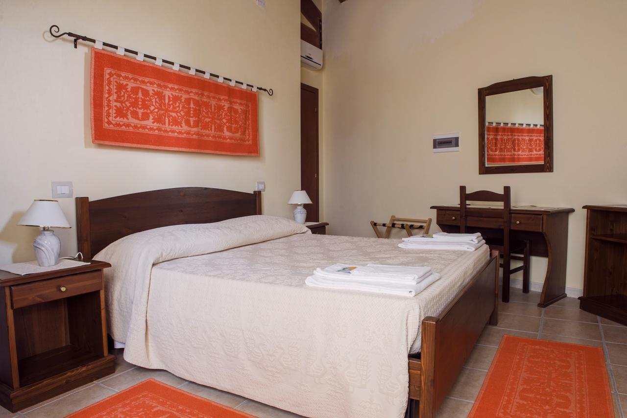 Albergo Diffuso Il Mandorlo Baressa Εξωτερικό φωτογραφία