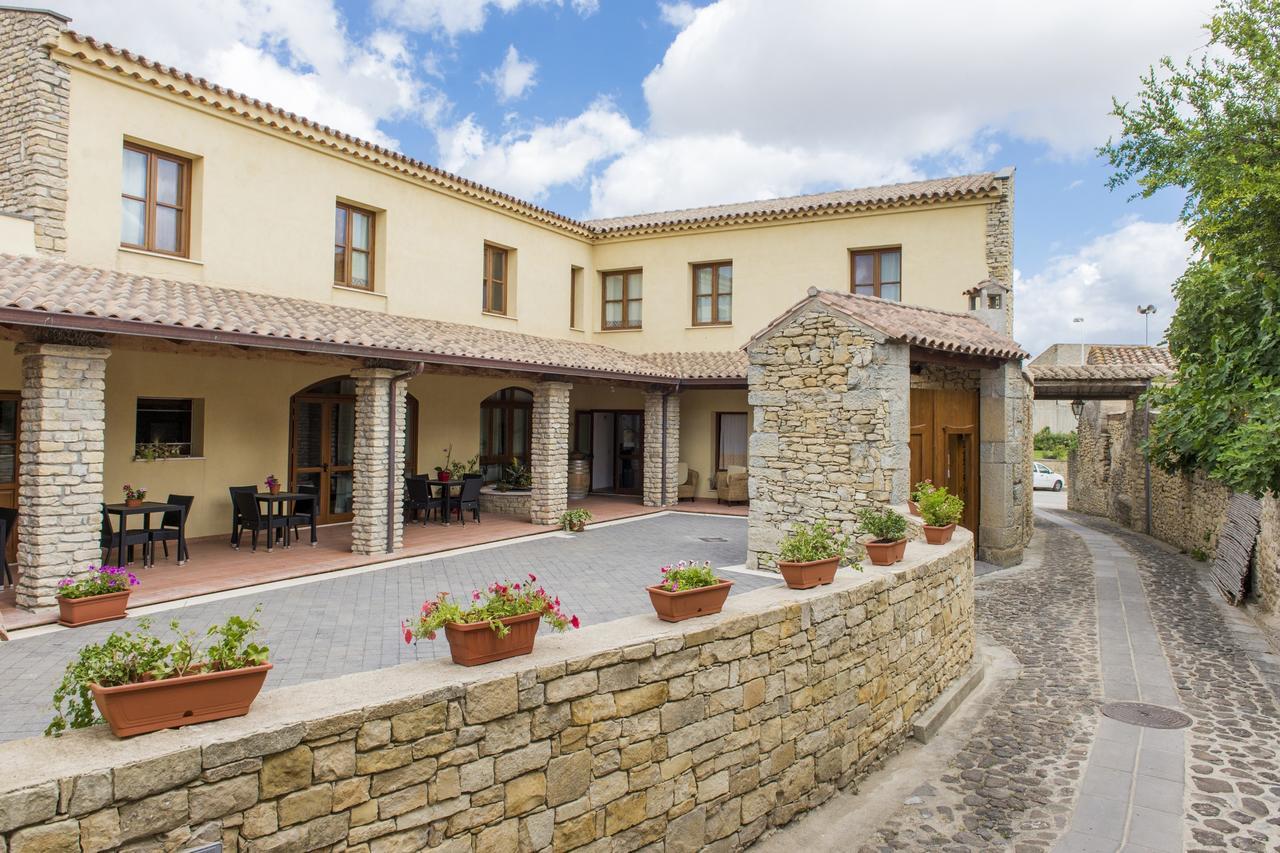 Albergo Diffuso Il Mandorlo Baressa Εξωτερικό φωτογραφία